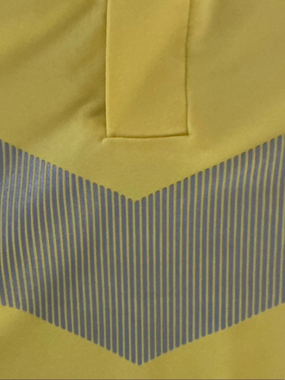Nike Yellow Short-Sleeve Athletic Jersey with Chevron Accent
